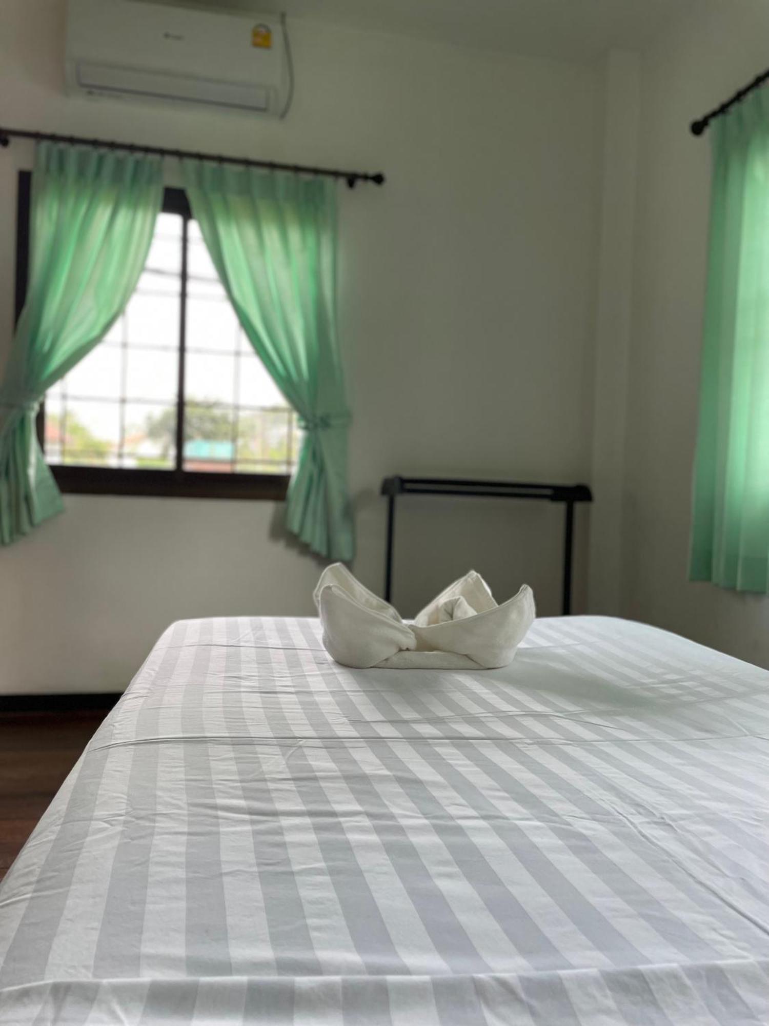 Sunrise Beach Villa Surat Thani Room photo