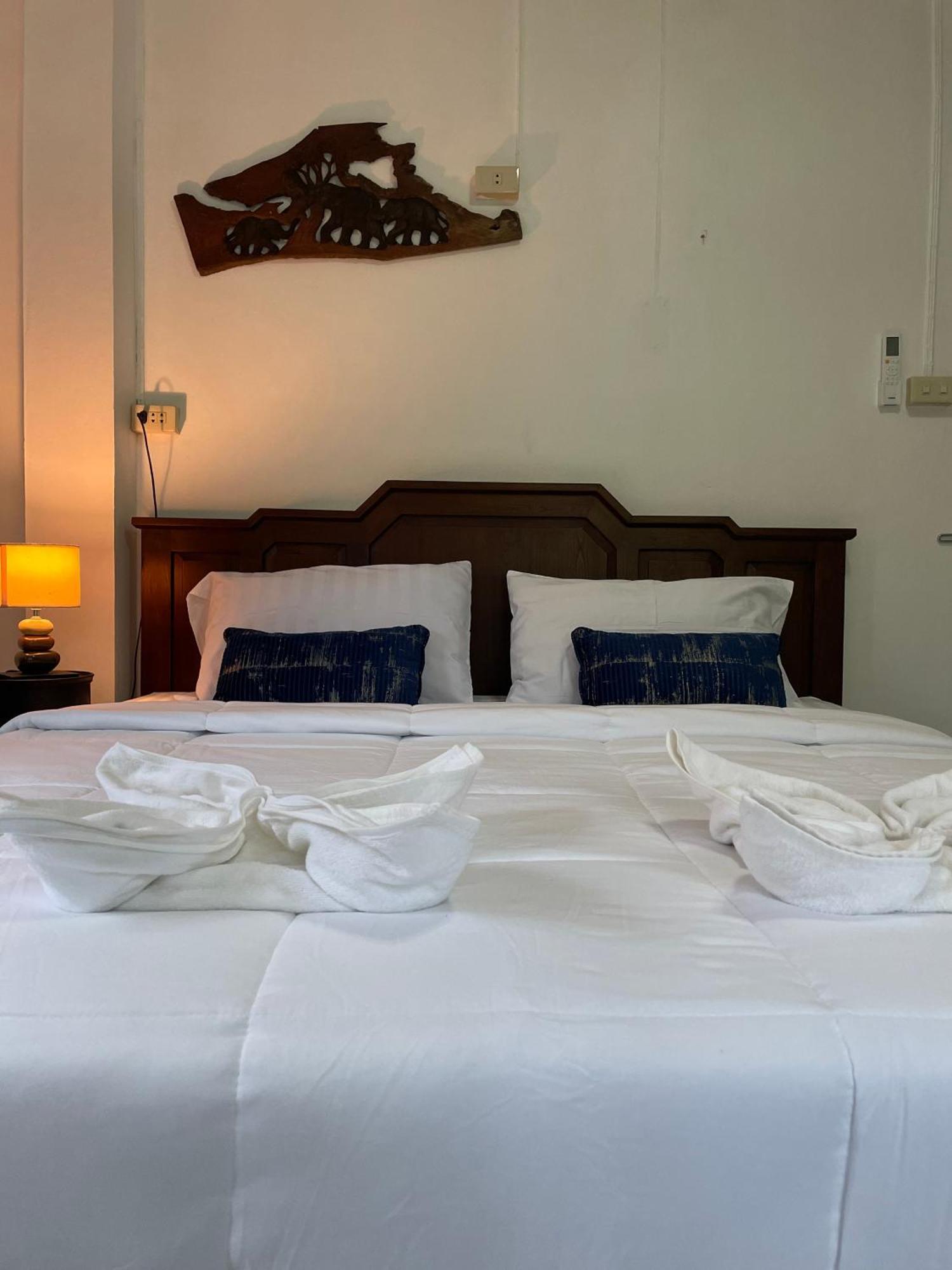 Sunrise Beach Villa Surat Thani Room photo