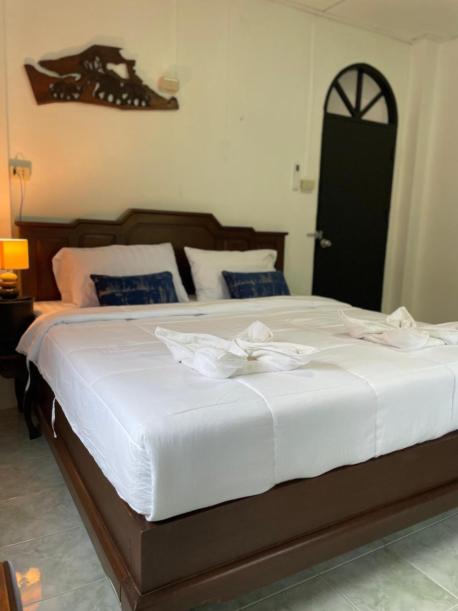 Sunrise Beach Villa Surat Thani Room photo